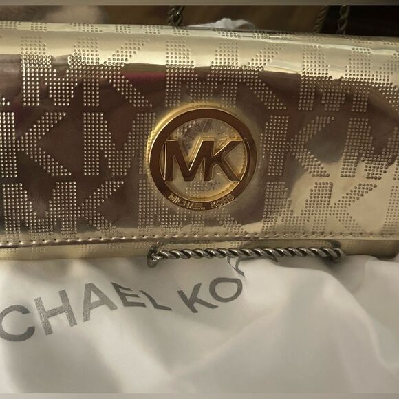 MK Metallic Gold Logo print patent leather large wallet. EUC. 0 call outs - Picture 1 of 11